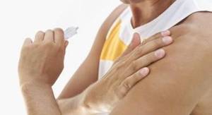 upper arm muscle pain after fall