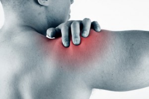 Man feel pain in his right shoulder