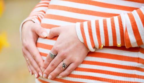 What Causes Weird Feeling in Stomach Early Pregnancy?