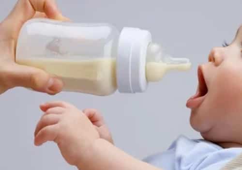 Giving cold formula to infant may cause stomach pains, gas and diarrhea in baby. So, it's great to provide your baby body temperature or even cold formula. If your baby chooses warm formula place a filled bottle in a bowl of warm water and let it mean a couple of minutes - or warm the bottle under running water.